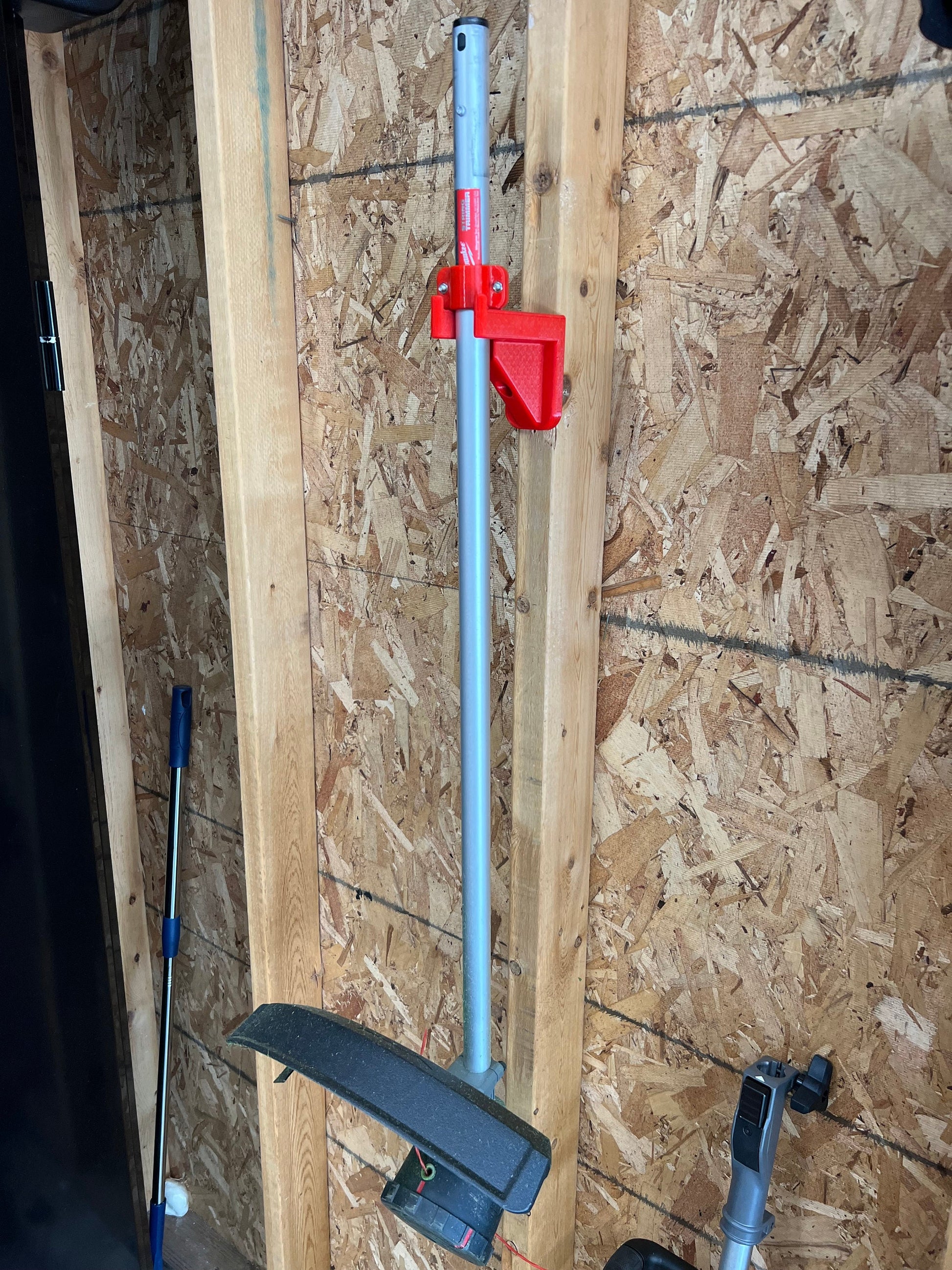 Milwaukee M18 Quik Lok Wall Hanging System