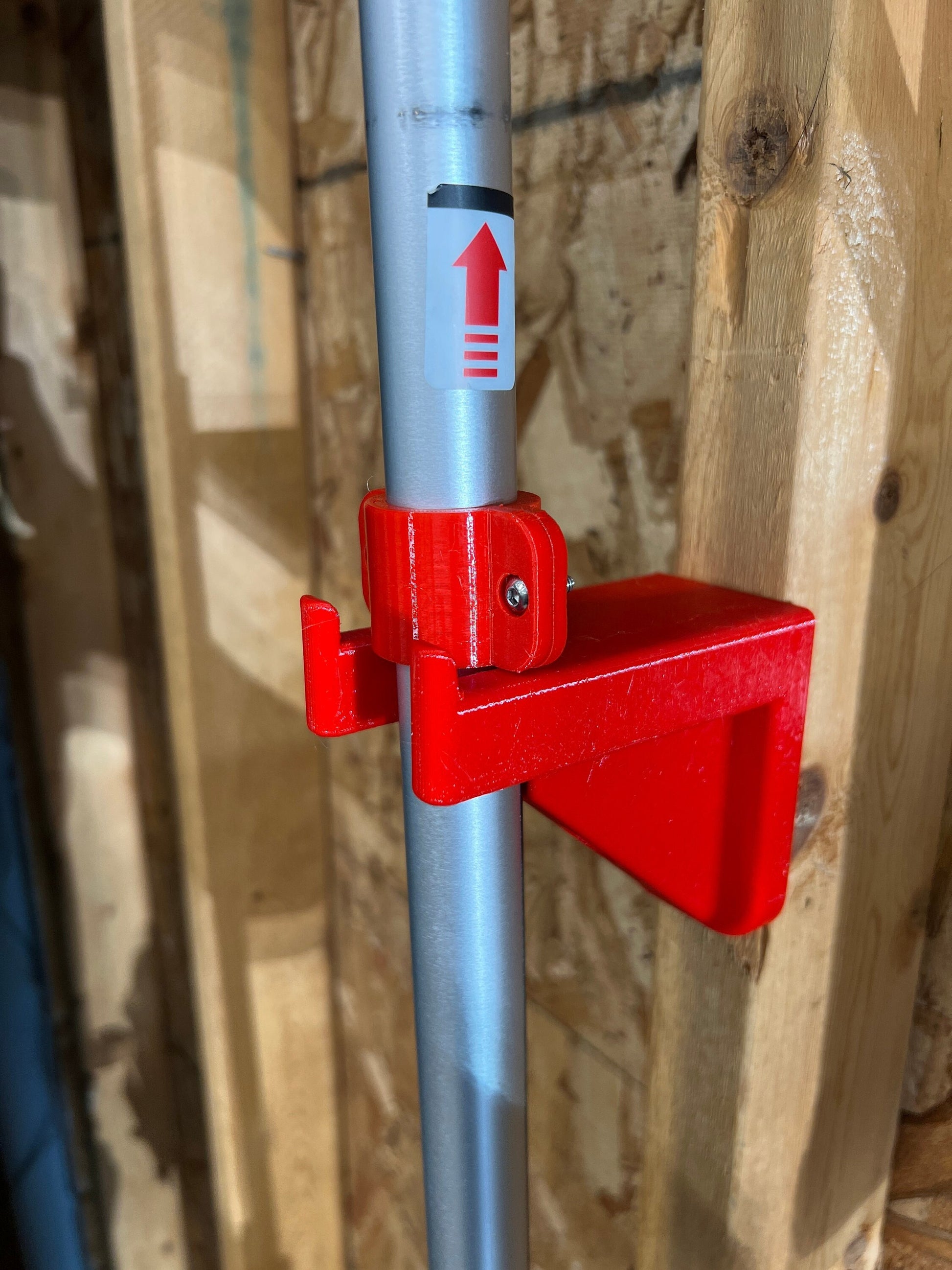 Milwaukee M18 Quik Lok Wall Hanging System